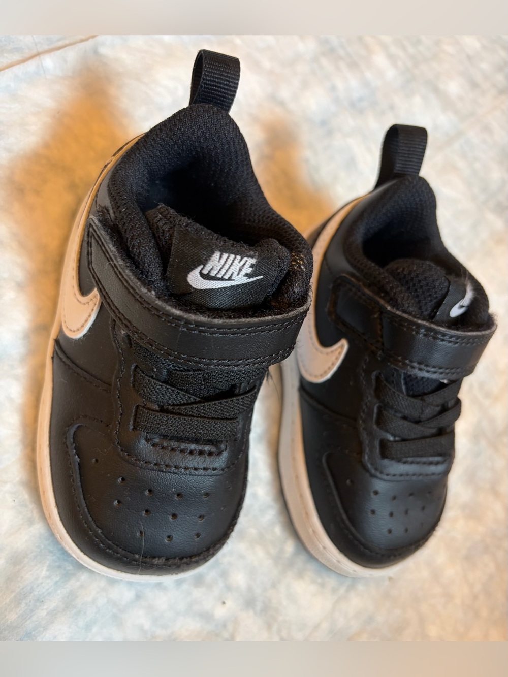 Nike infant Black and White Velcro Sneakers